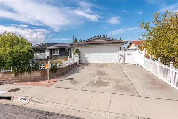 Newhall, CA 91321,25609 Oakbar CT