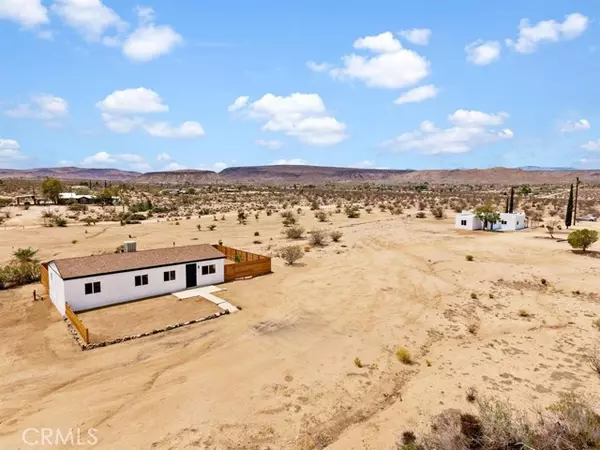 Yucca Valley, CA 92284,1266 Cambria AVE U1-2