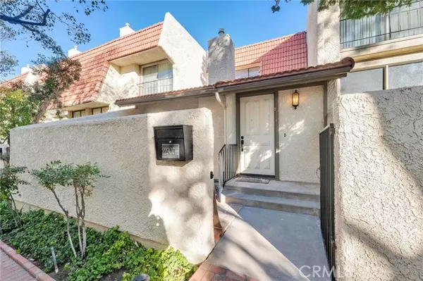 Woodland Hills, CA 91367,22307 Erwin ST 1/2