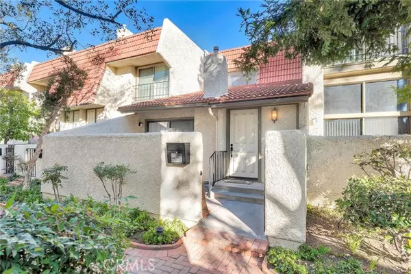 Woodland Hills, CA 91367,22307 Erwin ST 1/2