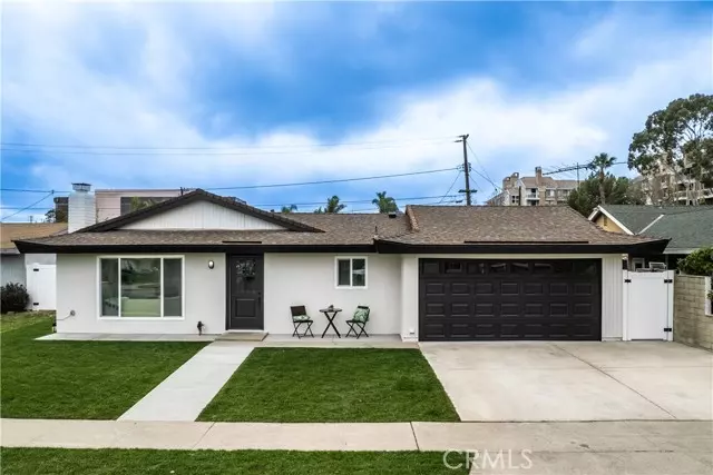 20371 Somerville LN, Huntington Beach, CA 92646