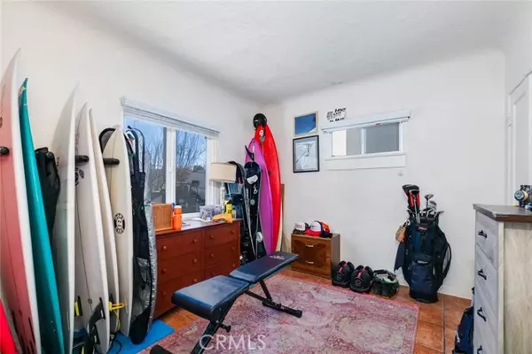 Manhattan Beach, CA 90266,3809 Crest DR