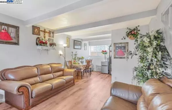 Concord, CA 94520,1560 Pine St 14