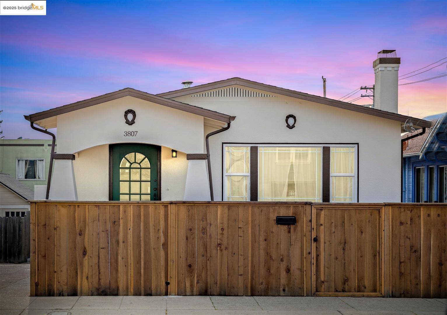 3807 San Juan St, Oakland, CA 94601