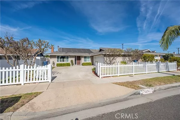 Huntington Beach, CA 92649,5251 Meadowlark DR