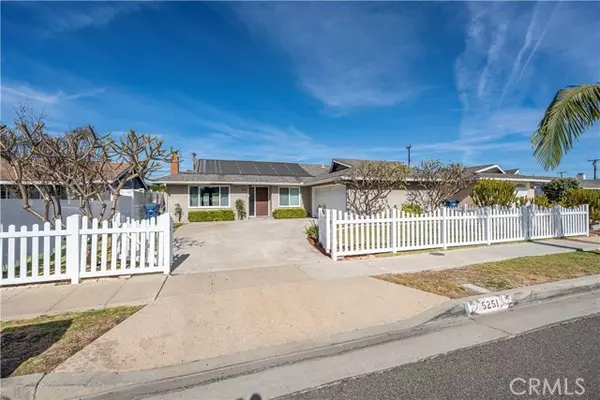 Huntington Beach, CA 92649,5251 Meadowlark DR