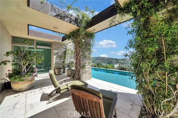 Corona Del Mar, CA 92625,9 Jade CV