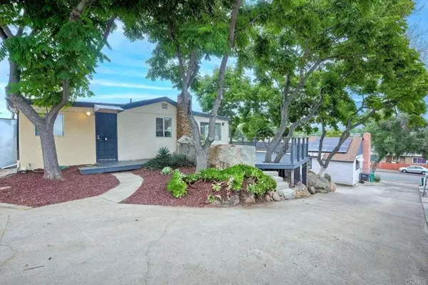 1114 16 N 1st ST, El Cajon, CA 92021