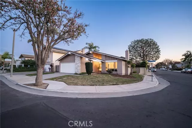 6322 Cantiles AVE, Cypress, CA 90630