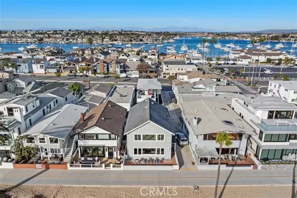 Newport Beach, CA 92661,808 W Oceanfront