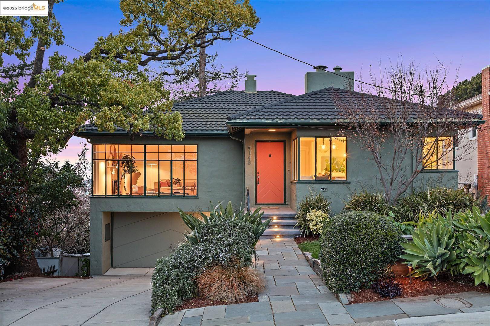 4145 Eastlake Ave, Oakland, CA 94602