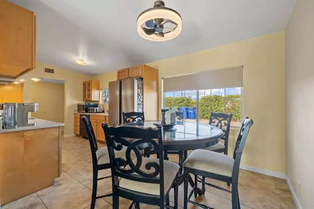 2446 Kelly AVE, Ramona, CA 92065