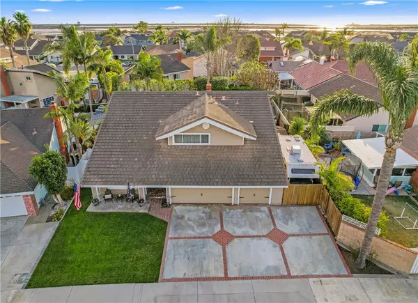 Huntington Beach, CA 92649,5622 Brighton DR