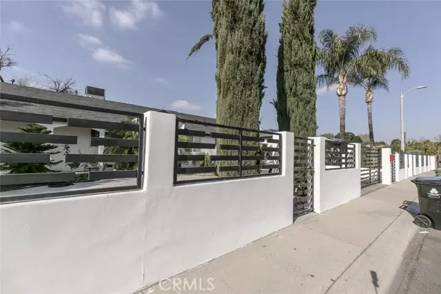 8813 Katherine AVE, Panorama City, CA 91402