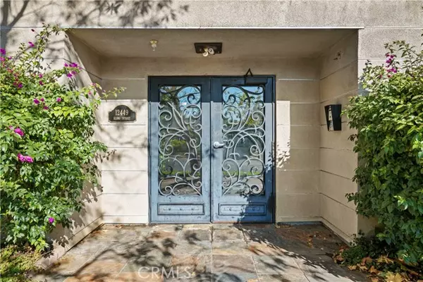 Studio City, CA 91604,12449 Kling ST PH2