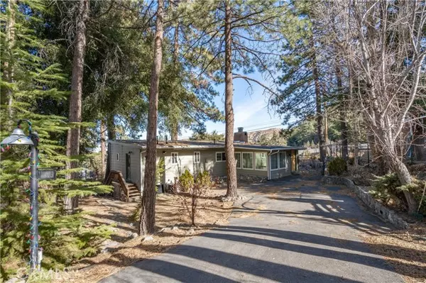 Wrightwood, CA 92397,5579 Juniper DR