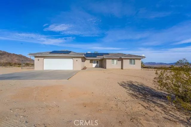 8207 Utah TRL, Twentynine Palms, CA 92277