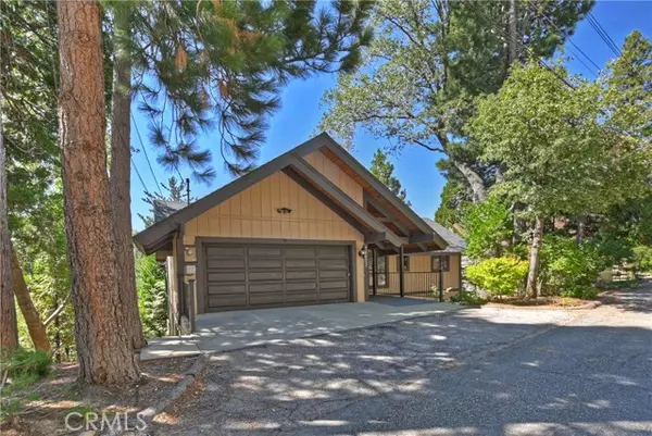 Lake Arrowhead, CA 92352,26603 Hillcrest LN