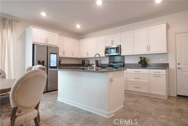 Fontana, CA 92336,16126 Cannoli CT 3