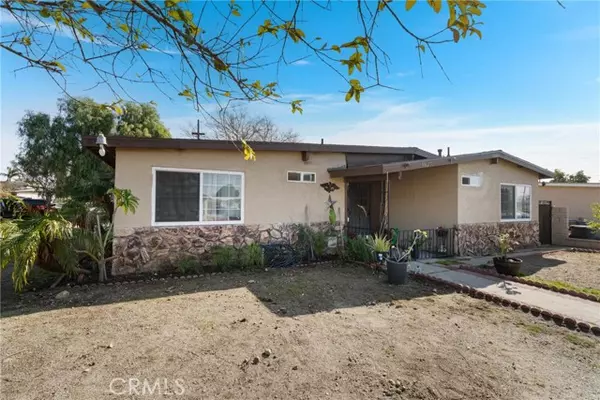 Fontana, CA 92335,9627 Madrona DR