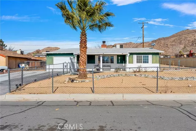 23890 Guajome RD, Apple Valley, CA 92307