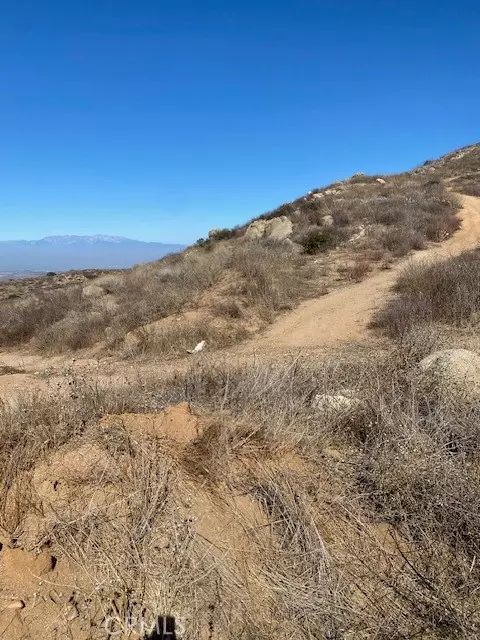 Lake Mathews, CA 92570,1 Capello