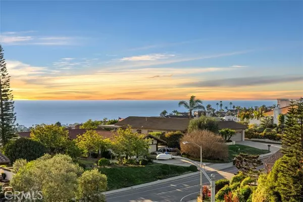 102 Via Zapata, San Clemente, CA 92672
