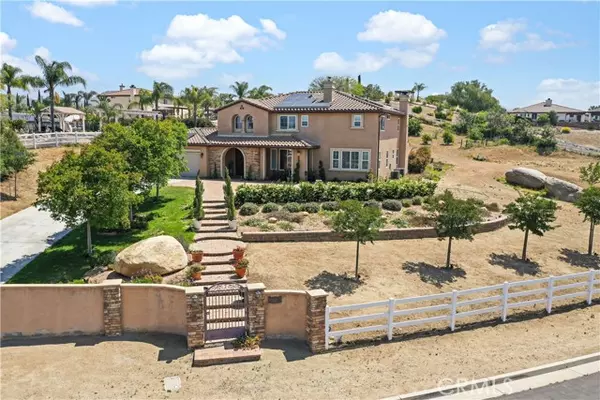 16612 Edge Gate DR, Riverside, CA 92504