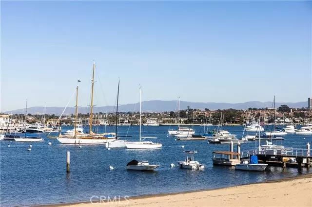 925 West Bay AVE, Newport Beach, CA 92661