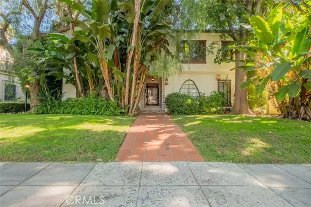 340 N Oakhurst DR 103, Beverly Hills, CA 90210