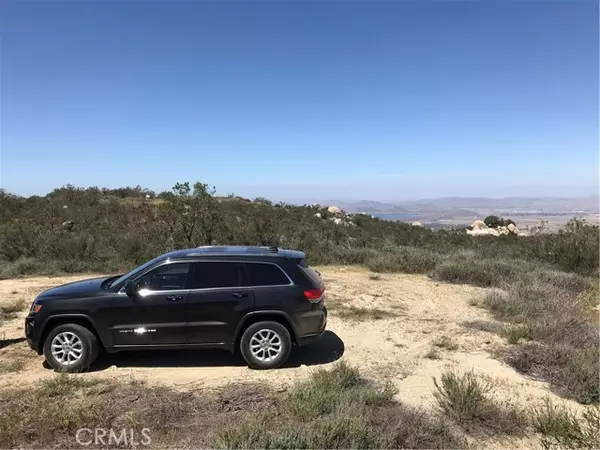 Hemet, CA 92544,2 Oak DR