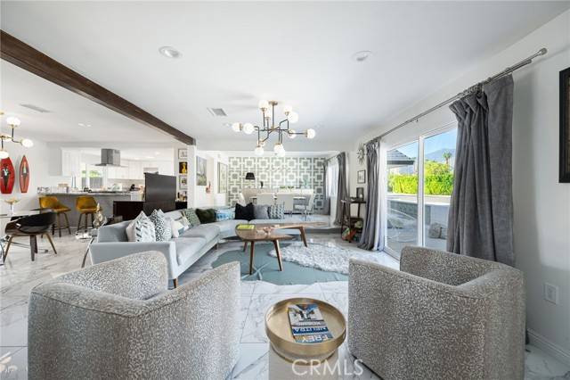 1190 S Calle Marcus, Palm Springs, CA 92264