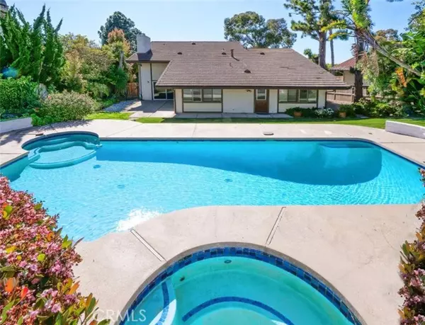 Palos Verdes Estates, CA 90274,3016 Via Buena