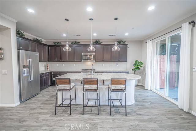 27307 Ardella PL, Saugus, CA 91350