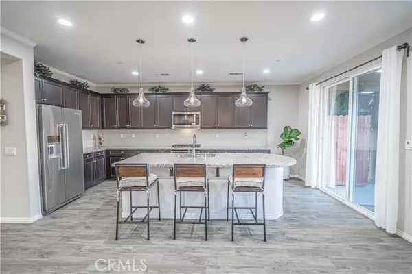 27307 Ardella PL, Saugus, CA 91350