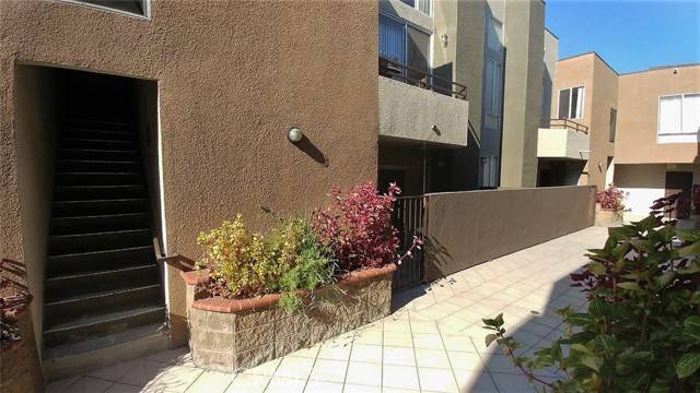 Hollywood, CA 90029,940 North Ardmore Avenue 108