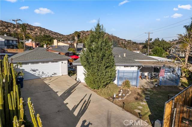 23169 Schumann RD, Chatsworth, CA 91311