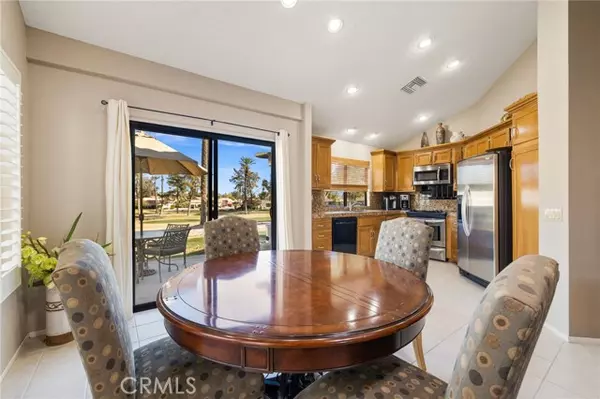 41400 Kansas ST, Palm Desert, CA 92211