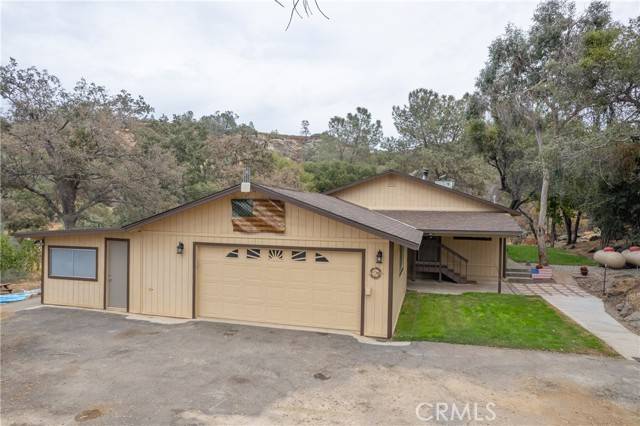 35883 Douglas RD, Coarsegold, CA 93614