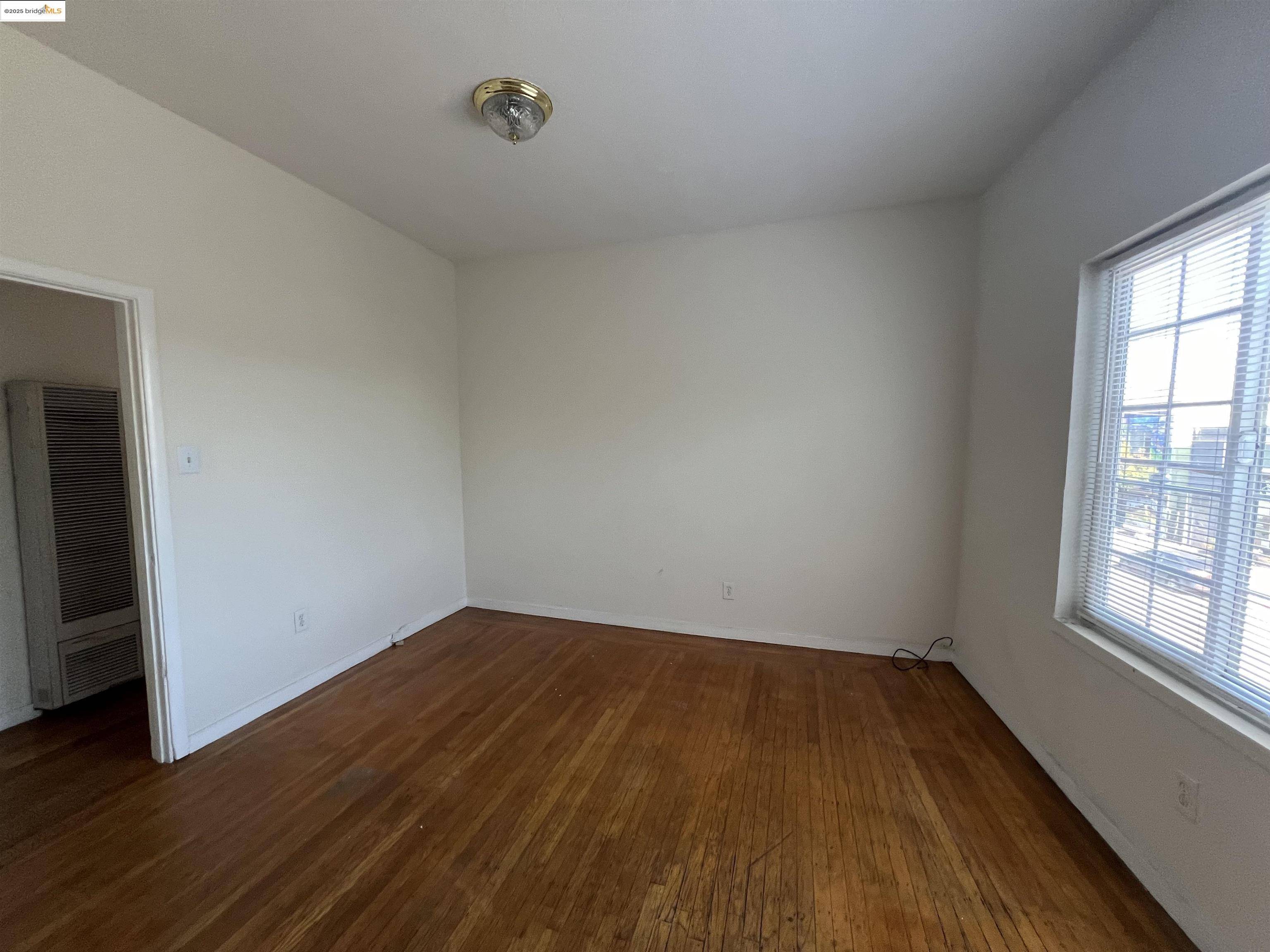 3244 ELLIS ST #B, Berkeley, CA 94703
