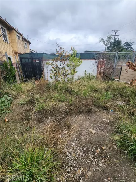 Los Angeles, CA 90062,3803 S St Andrews PL