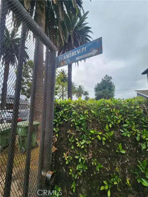 Los Angeles, CA 90062,3803 S St Andrews PL