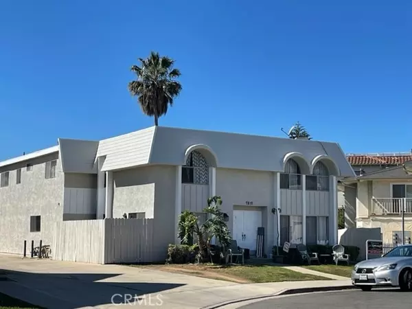 7812 Shaffer CIR 2, Huntington Beach, CA 92648