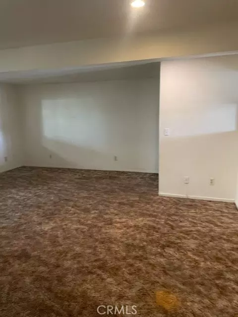 San Jacinto, CA 92583,305 Santo DR