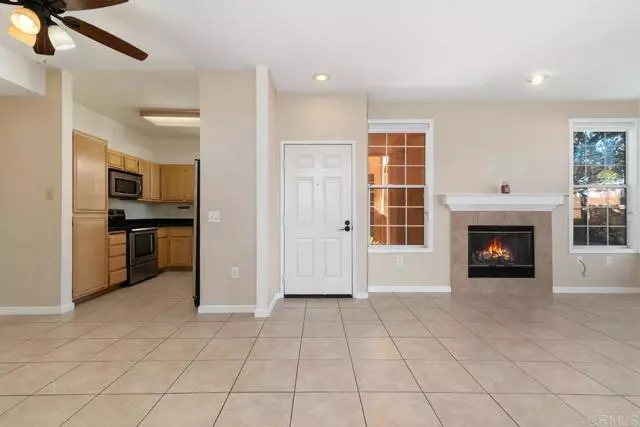 18614 Caminito Cantilena 324, San Diego, CA 92128