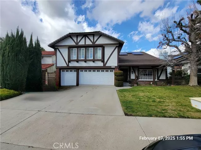 20849 Satinwood DR, Saugus, CA 91350