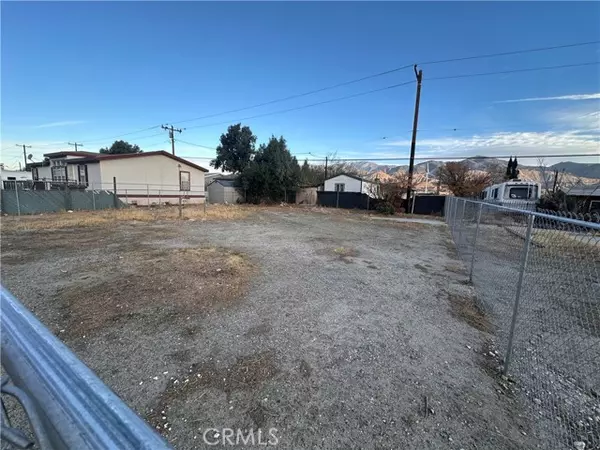 Cabazon, CA 92230,0 Maxine