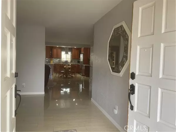 Corona, CA 92881,8008 Santa Rita ST