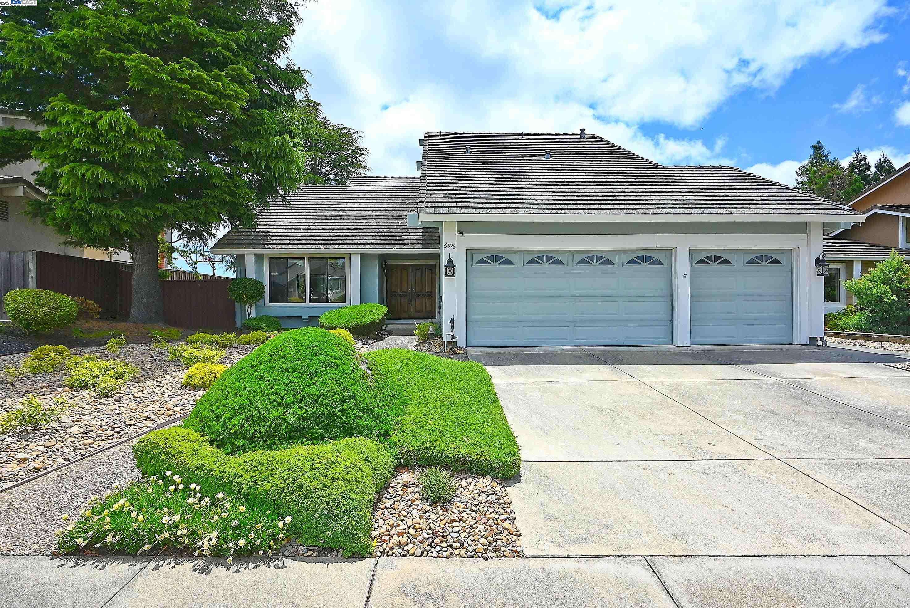 6525 Bellhurst Ln, Castro Valley, CA 94552
