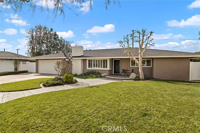 1862 Cockscrow LN, North Tustin, CA 92705